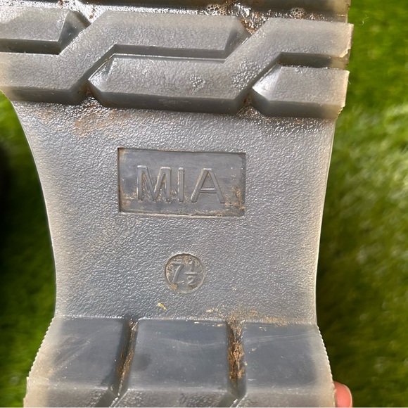 MIA Black and Red Chelsea Boots with Chunky Sole - Picture 6 of 6